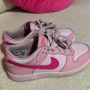 Kids 3Y pink Nike dunks